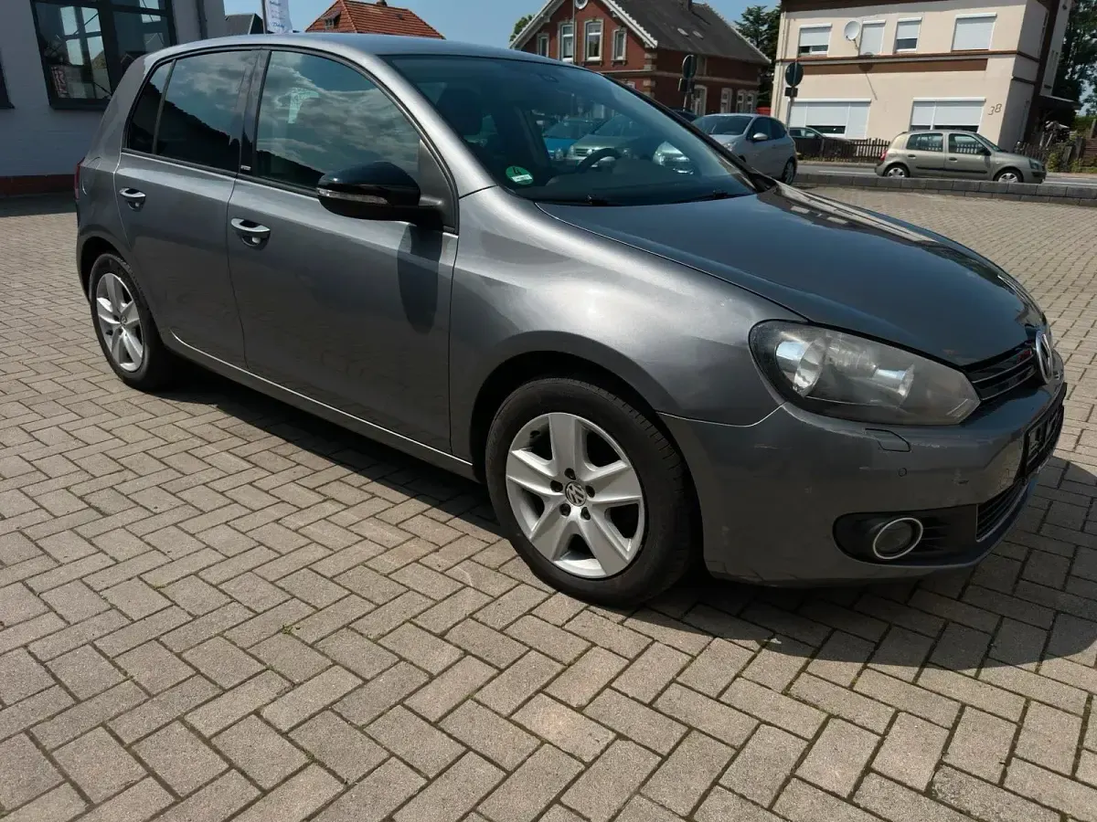 Gebraucht VW Golf VI Style 105 PS (77 kW) 2011 Limousine