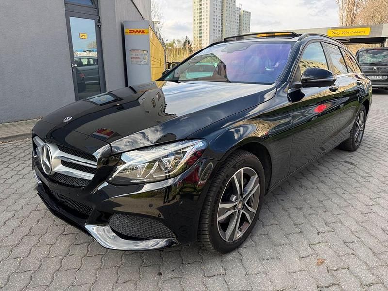 Gebraucht Mercedes C220 AMG 170 PS (125 kW) 2017 Schwarz Kombi