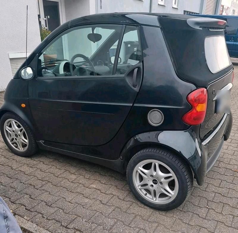 Gebraucht Smart ForTwo Cabrio 61 PS (44 kW) 2003 Schwarz Cabrio
