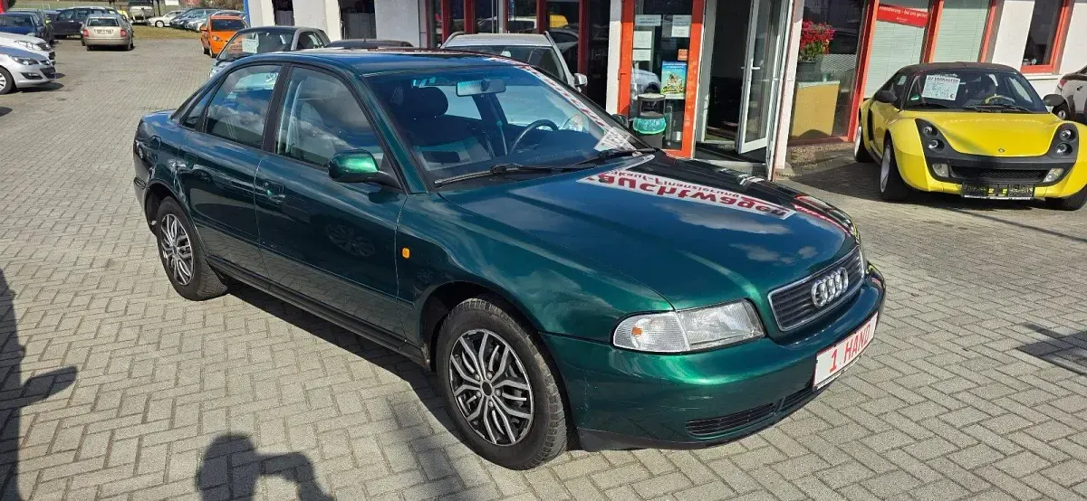 Usata Audi A4 90 CV (66 kW) 1998 Verde Berlina