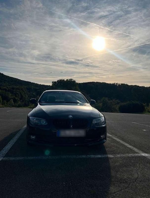 Gebraucht BMW 325 Cabriolet 220 PS (161 kW) 2010 Schwarz Cabrio
