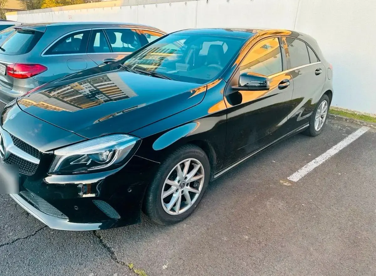 Gebraucht Mercedes A160 101 PS (74 kW) 2016 Schwarz Kleinwagen
