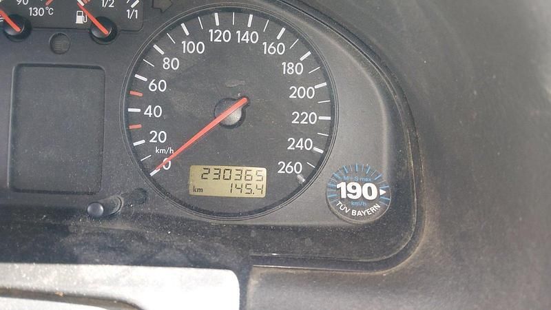 Gebraucht VW Passat 1998 Weiß Limousine