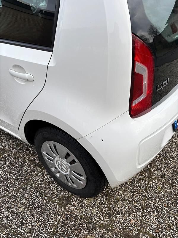 Gebraucht VW up! move up! 60 PS (44 kW) 2016 Weiß Kleinwagen
