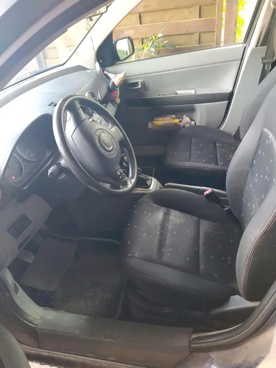 Gebraucht Mazda 2 75 PS (55 kW) 2004 Grau Kleinwagen