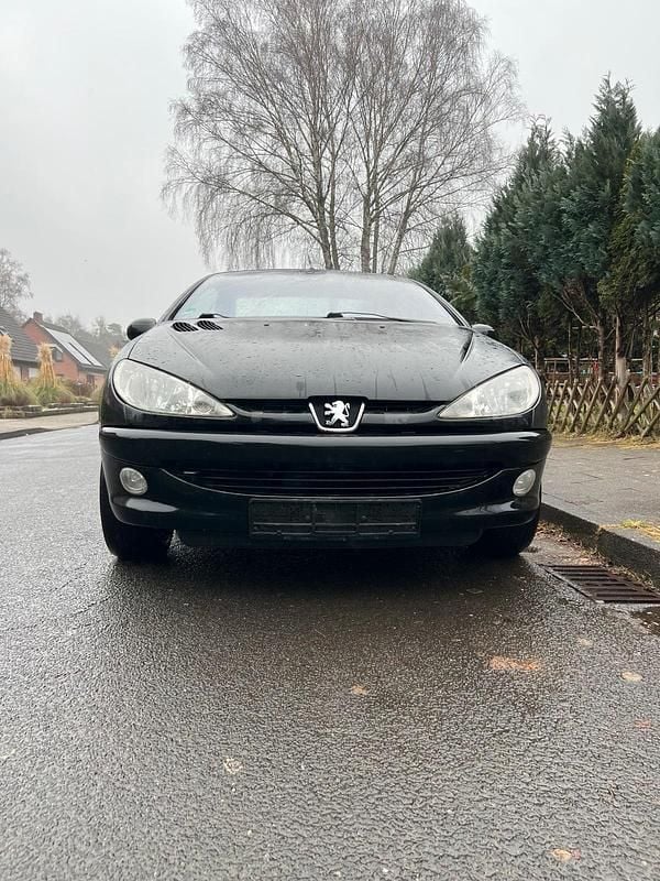 Gebraucht Peugeot 206 CC 109 PS (80 kW) 2003 Schwarz Cabrio