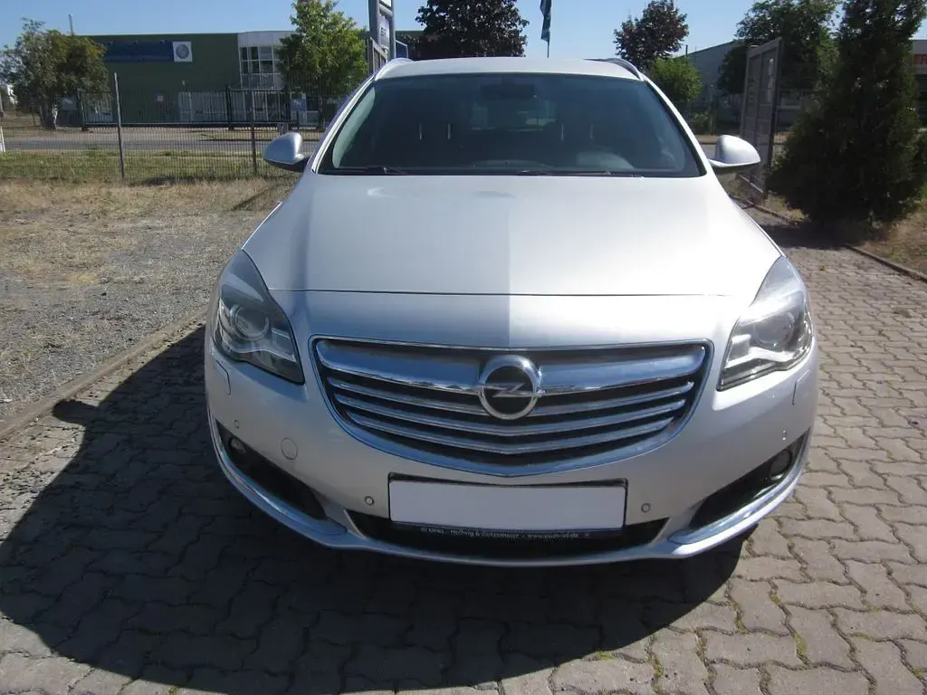Gebraucht Opel Insignia Edition 163 PS (119 kW) 2014 Silber Kombi