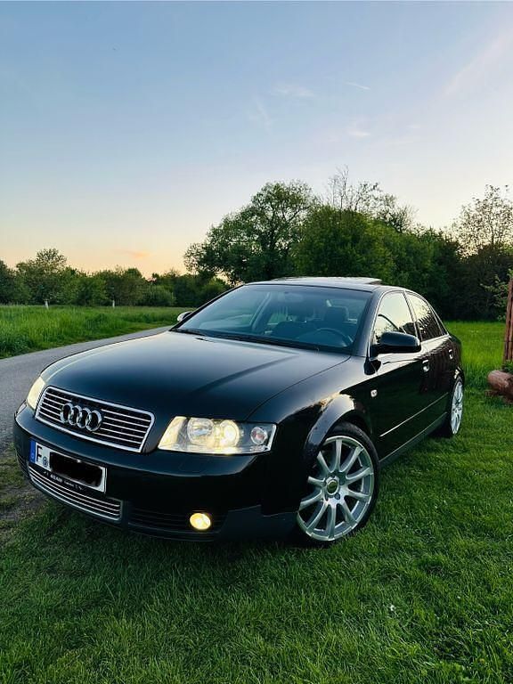 Schwarz Gebraucht 2001 Audi A4 Sport Limousine | 3.350 € (Fairer Preis) - Bild 1/4