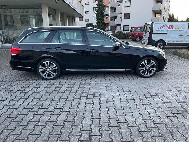 Gebraucht Mercedes E350 Avantgarde 252 PS (185 kW) 2014 Schwarz Limousine