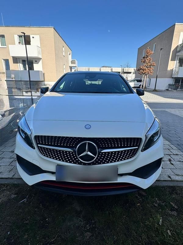 Gebraucht Mercedes A250 Sport 217 PS (159 kW) 2016 Weiß Limousine