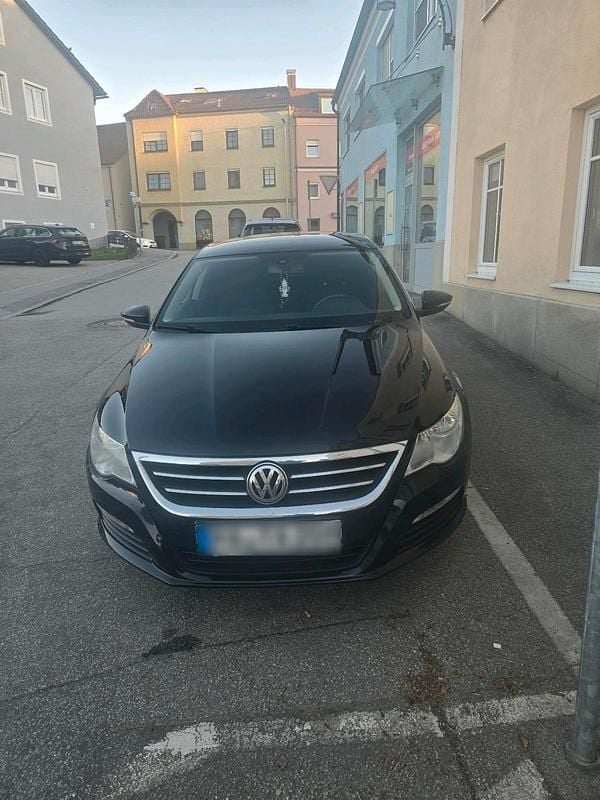 Second-hand VW Passat 160 CP (117 kW) 2011 Negru Berlinǎ