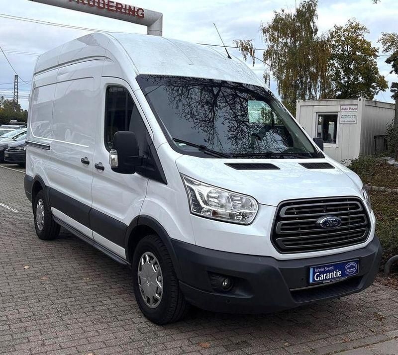 Gebraucht Ford Transit Trend 131 PS (96 kW) 2019 Weiß Limousine