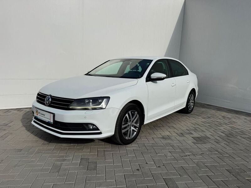 Weiß Gebraucht 2017 VW Jetta Basis Limousine | 9.282 € (Fairer Preis) - Bild 1/4