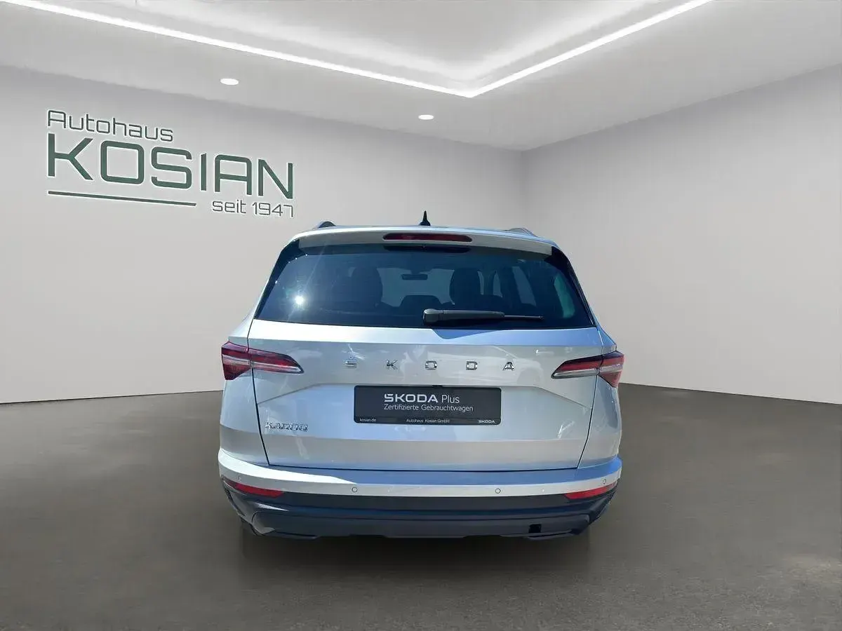 Gebraucht Skoda Karoq Tour 116 PS (85 kW) 2023 Silber SUV