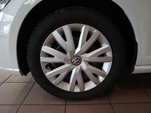 Gebraucht VW Golf 100 kW (136 PS) 2020 Pure white Limousine