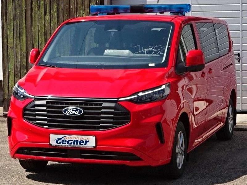 Gebraucht Ford Transit Custom Limited 136 PS (100 kW) 2024 Race red Van / Kleinbus