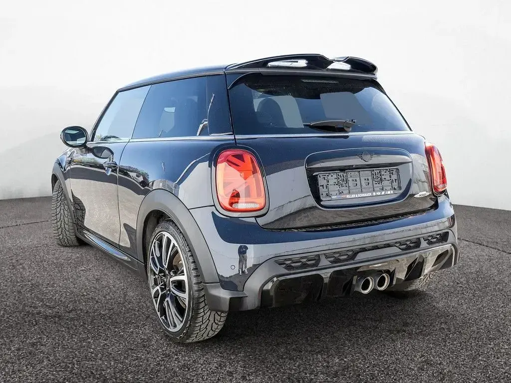 Gebraucht Mini John Cooper Works 231 PS (169 kW) 2023 Enigmatic black Kleinwagen
