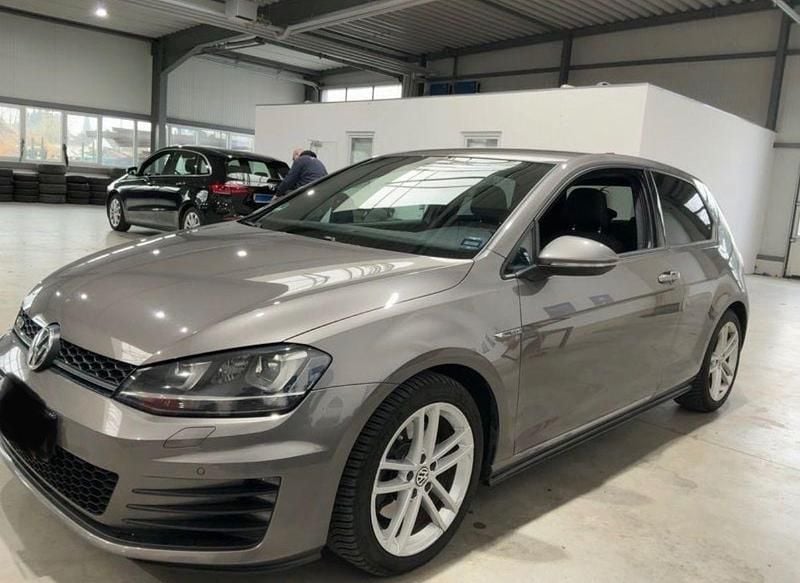Second-hand VW Golf GTD 184 CP (135 kW) 2015 Gri Coupe