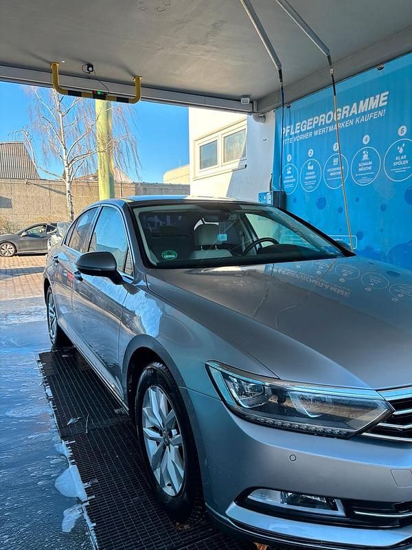 Gebraucht VW Passat 2017 Silber Limousine