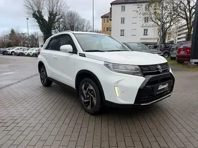 Gebraucht Suzuki Vitara Comfort+ 110 PS (80 kW) 2026 Superior white SUV