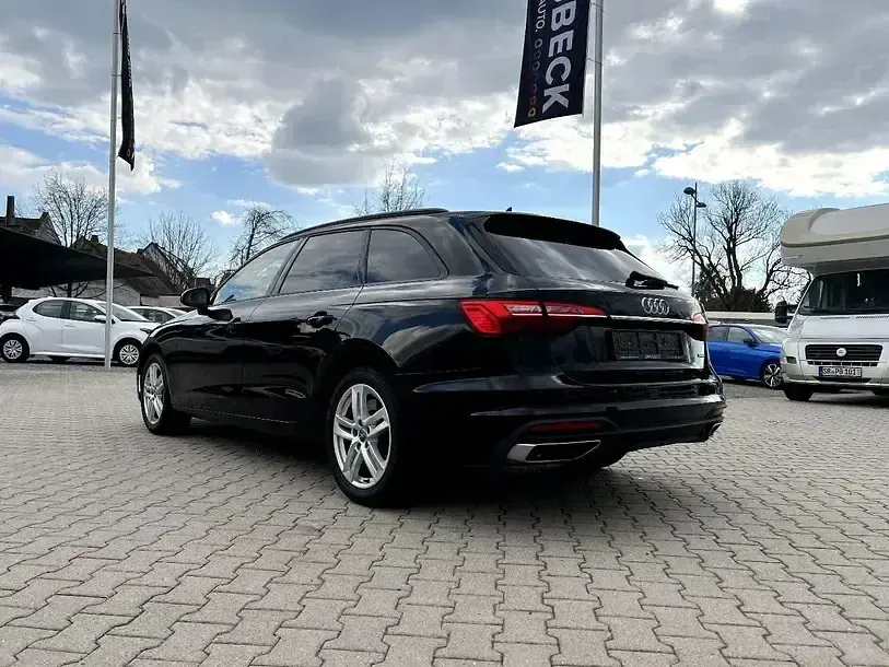Gebraucht Audi A4 Sport 231 PS (169 kW) 2020 Mythosschwarz metallic Kombi