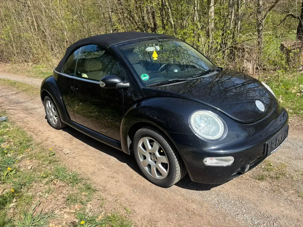 Gebraucht VW New Beetle Highline 116 PS (85 kW) 2004 Schwarz Kleinwagen