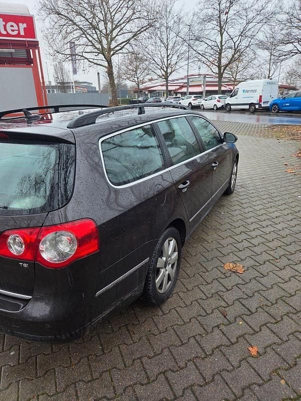 Gebraucht VW Passat Comfortline 122 PS (89 kW) 2008 Braun Kombi