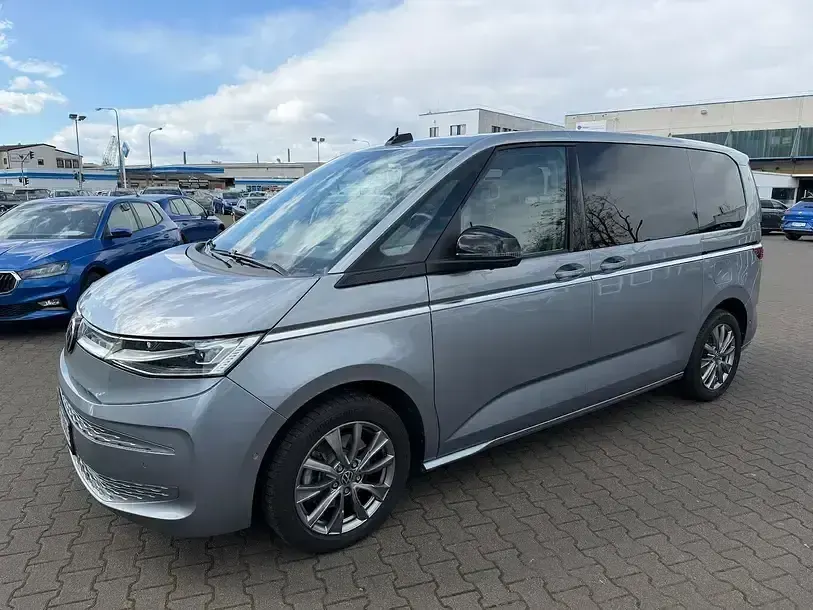 Używany VW Multivan Style 218 KM (160 kW) 2021 Szary Minivan
