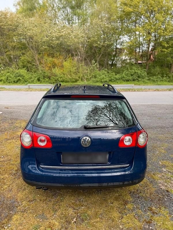 Usado VW Passat 140 HP (102 kW) 2007 Azul Sedan