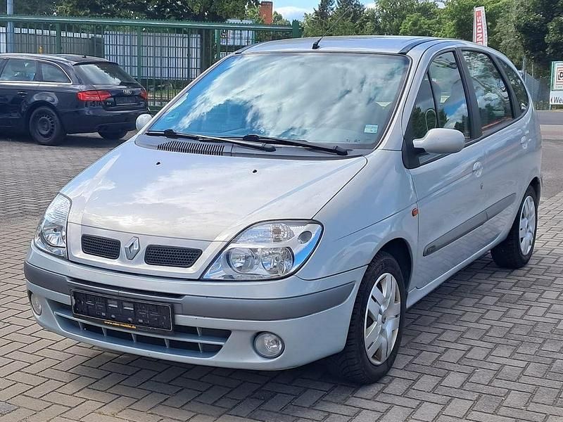 Silber Gebraucht 2002 Renault Scénic Van / Kleinbus | 1.499 € (Etwas zu teuer) - Bild 1/4
