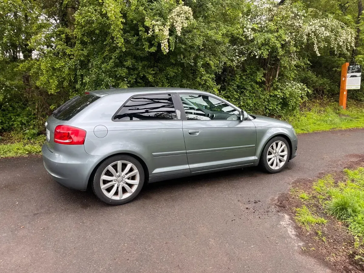 Gebraucht Audi A3 S-Line 102 PS (75 kW) 2009 Grau Kleinwagen