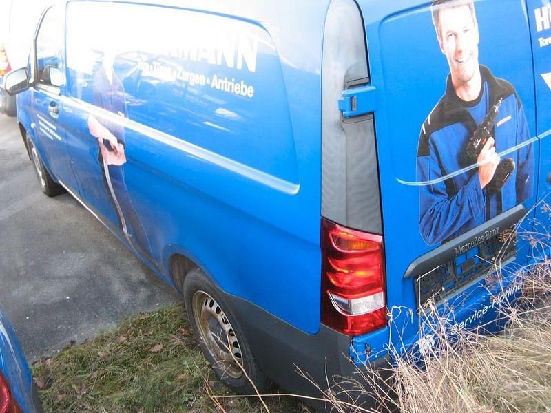 Gebraucht Mercedes Vito 136 PS (100 kW) 2019 Blau Van