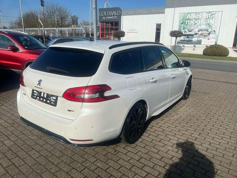 Gebraucht Peugeot 308 SW GT 179 PS (131 kW) 2020 Lack weiss perlglänzend/metall Kombi