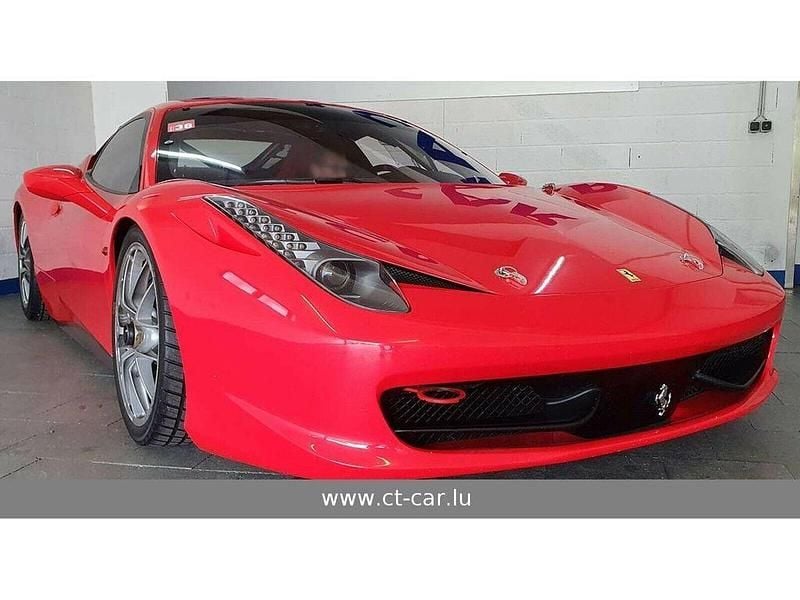 Second-hand Ferrari 458 570 CP (419 kW) 2012 Roșu