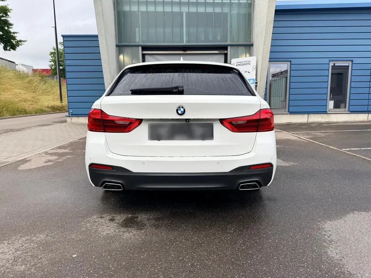 Gebraucht BMW 520 190 PS (139 kW) 2018 Weiß Kombi