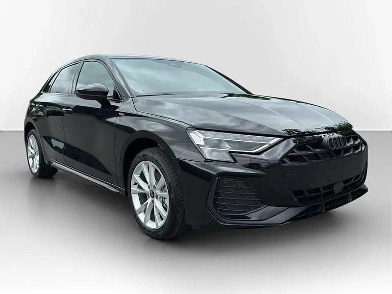Gebraucht Audi A3 S-Line 85 PS (62 kW) 2025 Schwarz Limousine