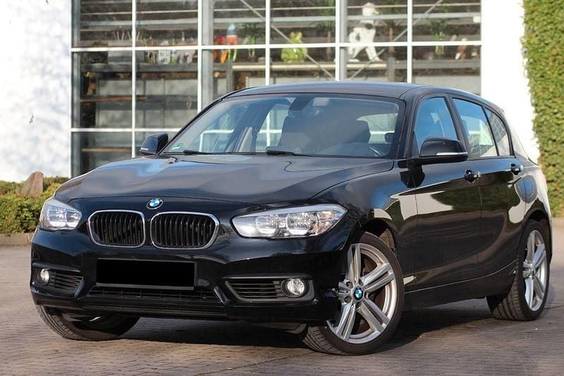 Gebraucht BMW 120 Advantage 184 PS (135 kW) 2018 Schwarz Kleinwagen