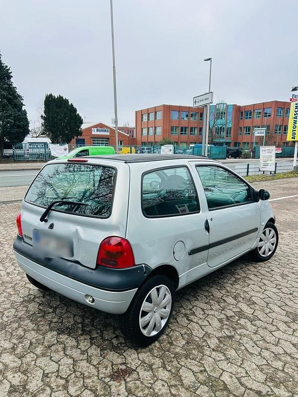 Gebraucht Renault Twingo 59 PS (43 kW) 2004 Silber Kleinwagen