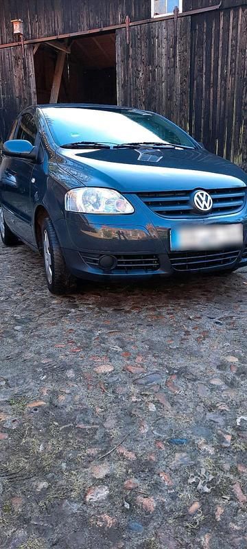 Gebraucht VW Fox 55 PS (40 kW) 2009 Grau Kleinwagen
