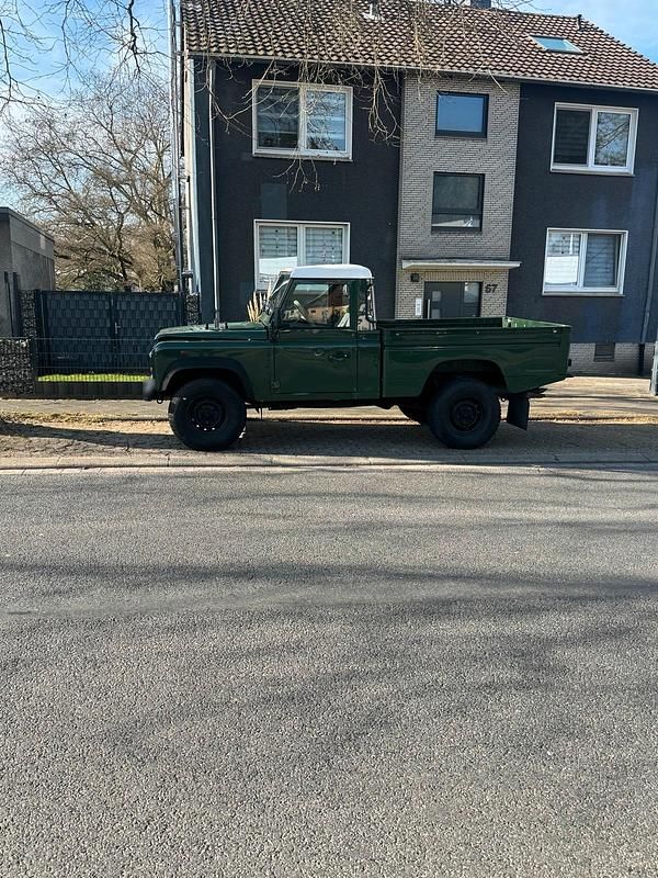 Gebraucht Land Rover Defender 113 PS (83 kW) 1997 Grün SUV