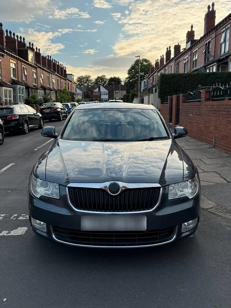 Gebraucht Skoda Superb 170 PS (125 kW) 2009 Andere farben Limousine
