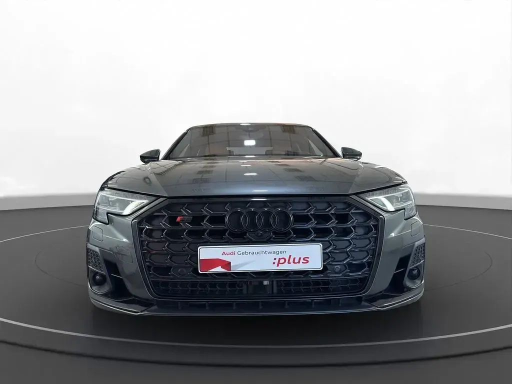 Gebraucht Audi S8 Ambiente 571 PS (419 kW) 2023 Grau Limousine