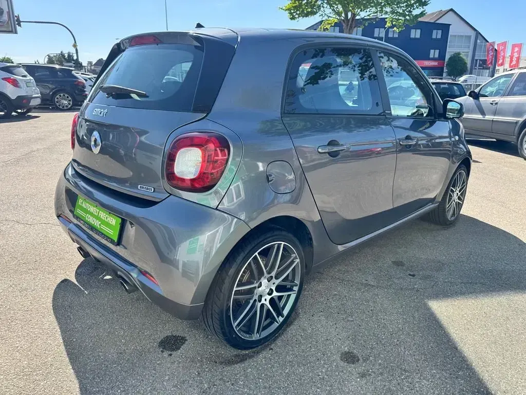Używany Smart ForFour Brabus Xclusive 109 KM (80 kW) 2016 Szary Hatchback