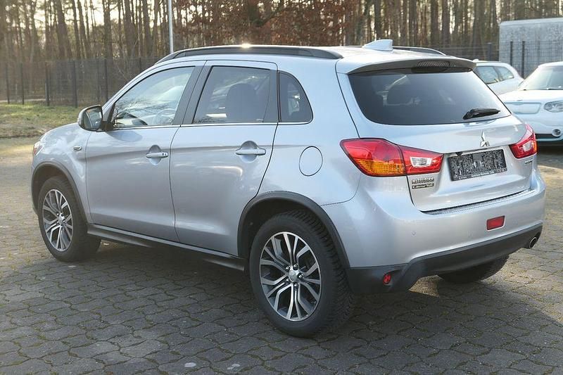 Gebraucht Mitsubishi ASX Diamant Edition 117 PS (86 kW) 2017 Silber SUV
