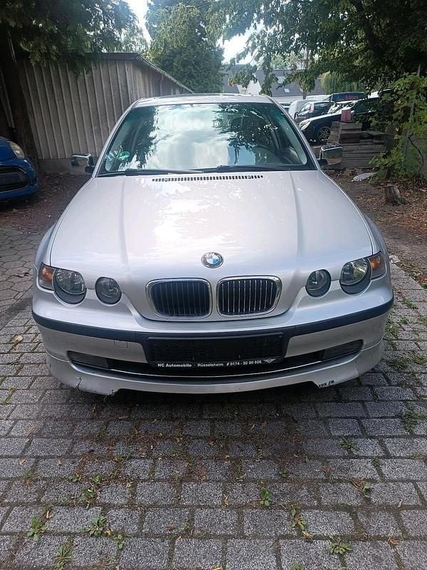 Grau Gebraucht 2001 BMW 316 Compact Kleinwagen | 1.700 € (Fairer Preis) - Bild 1/4