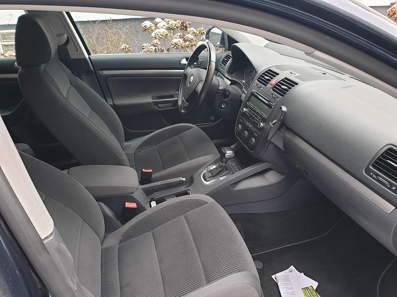 Gebraucht VW Golf V 122 PS (89 kW) 2009 Blau Kombi