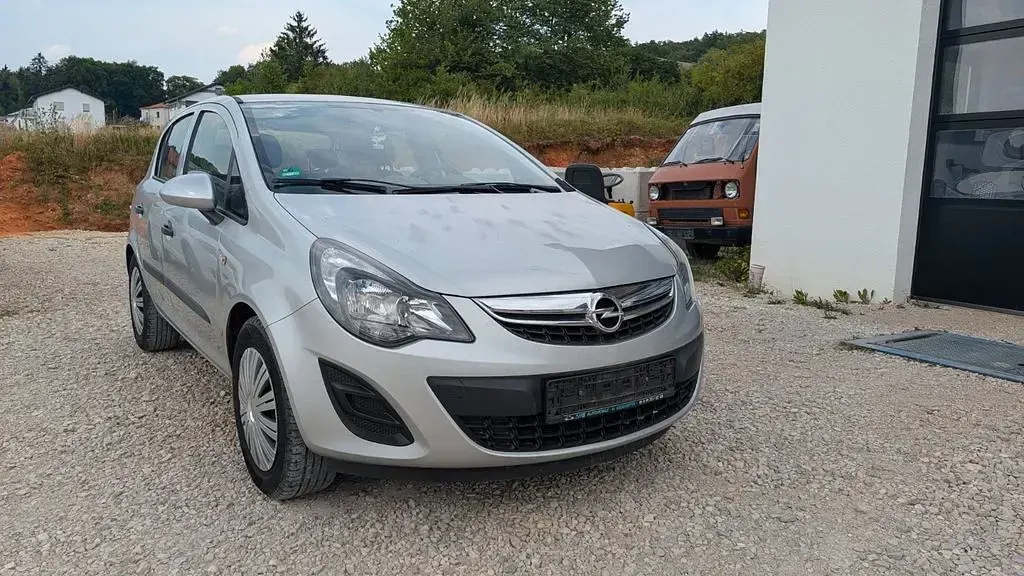 Gebraucht Opel Corsa Selection 86 PS (63 kW) 2014 Silber Kleinwagen