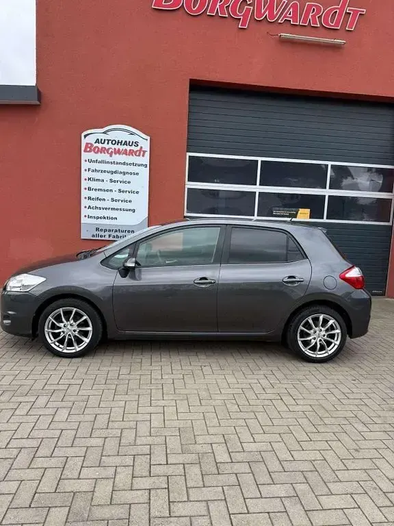 Gebraucht Toyota Auris Edition 99 PS (72 kW) 2012 1g3 Limousine