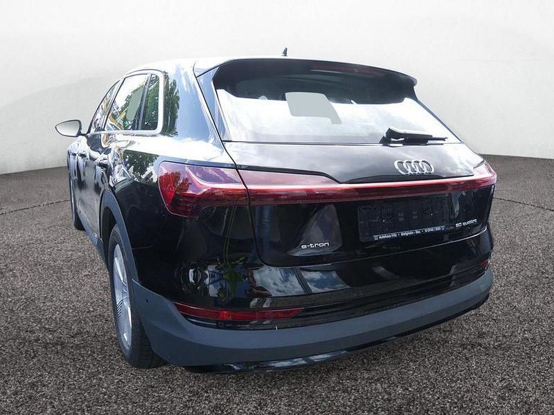 Gebraucht Audi e-tron Ambiente 230 kW (313 PS) 2022 Schwarz SUV
