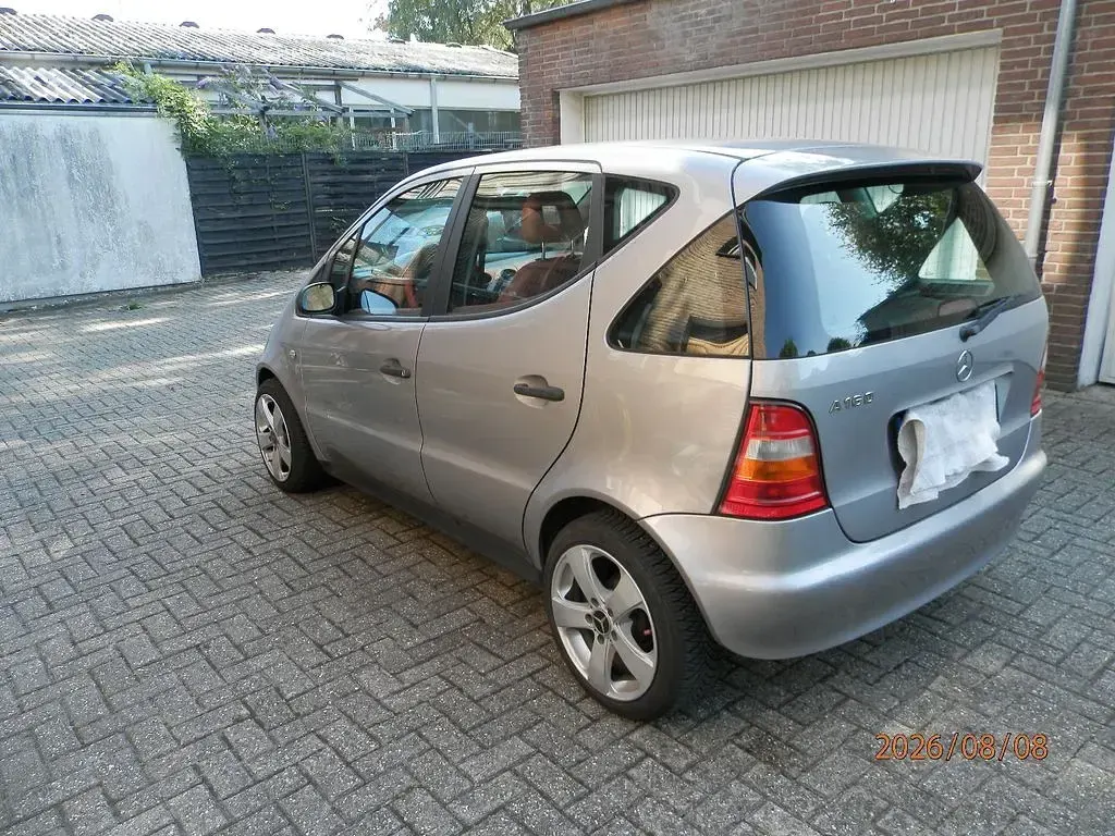 Gebraucht Mercedes A160 Classic 102 PS (75 kW) 1998 Silber Kleinwagen
